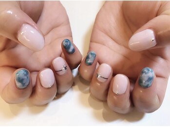 リュストゥール アンド フォンス(Lustr'e&fons)/大理石ネイル