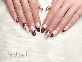 ヒールネイル(heal nail)/くすみwhite×brown×mirror