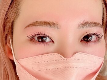 ルブニール(Lubenir.)の写真/【JR玉造駅1分/ヘアサロン併設★】話題のハリウッドブロウリフト¥4980/アイブロウWAX¥3300◎