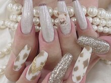 ハニービービー(Honey Bee Bee)/ロングアニマルネイル