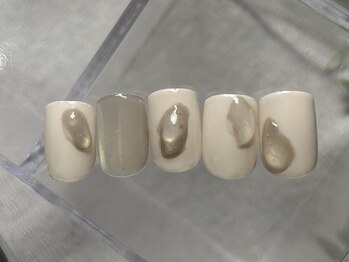 グレージュマグニュアンス