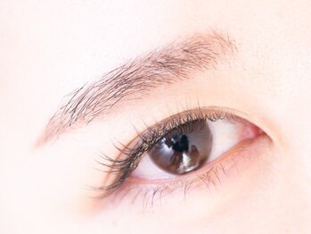 ムード アイルーム(mood -eye room-)の写真/【ダメージレスまつげパーマでパッチリ目元に♪】派手なのは嫌だけど、華やかな印象にしたい方にオススメ◎