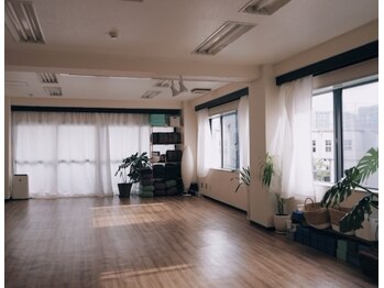 ヨガスタジオ ルタ(Yoga Studio rtam)/ヨガ/グループレッスン