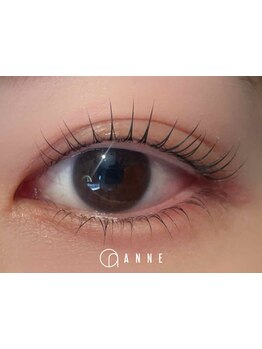 ナチュラル上品な目元にしたい