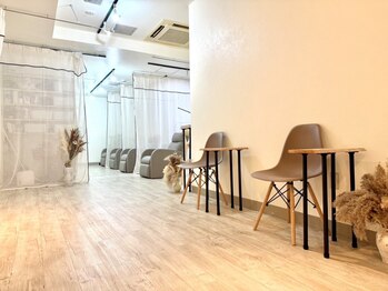 ルネラ 札幌大通(LUNELLA)の写真/[駅近★大通5分]OPENキャンペーン多数ご用意！ワンランク上の目元で好印象ＵＰ新規￥3580～