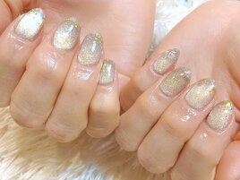 シャンパンゴールドの繊細ラメ