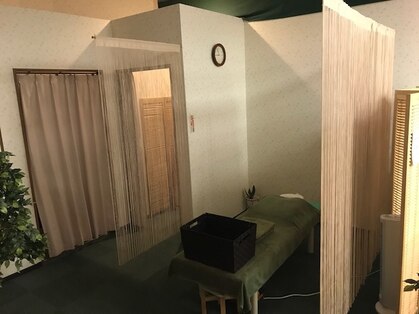 イヤシス アルプラザ敦賀店の写真