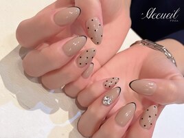 モノトーンネイル