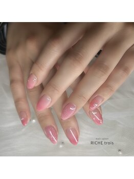 リッシュ トロワ(RICHE trois)/ガーリーピンクネイル
