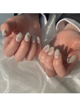 ティニー(Tiny)/お持ち込みネイル