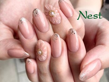 ネスト(Nest)の写真/親身なカウンセリングで、お爪の悩みや似合うカラーをご提案！シンプルのなかにトレンドを！パラジェル◎
