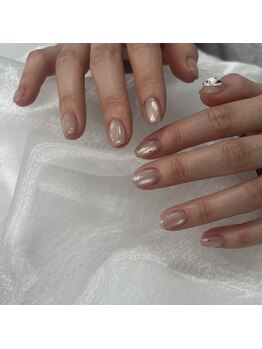 ティニー(Tiny)/お持ち込みネイル