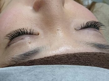 ネイルアンドアイラッシュサロン ココクレール(cococlair)/目尻長め　グラマラスデザイン