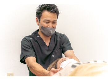 ナオル整体 千種院(NAORU整体)/施術風景(宇良)