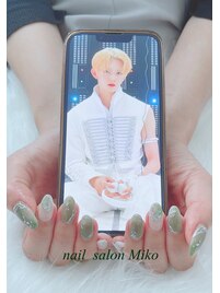 ニュアンスネイル　グリーン