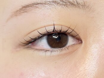 グランジーナ(Gran Jiina)の写真/【高技術&もちの良さ】オーダーメイドのカウンセリングで叶う！品格ある「大人ナチュラル」なお目元に◎