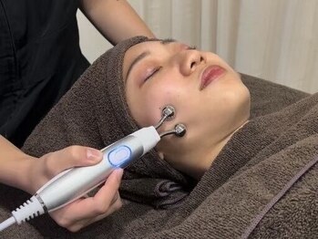 サロン ド ミコラ(salon de Micora)の写真/【本気のたるみ改善】特別価格！エクソソームパック×EMSで叶える予防ケア☆未来の肌まで考えた施術◎