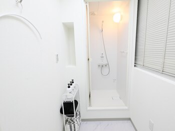 スリムステーション 高槻駅前(Slim Station)/ シャワー室完備！