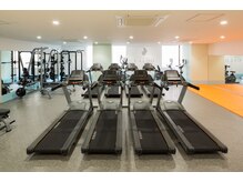 フィットネスエリアも充実☆ウォーキングやダンベル完備！