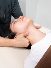 ホンマチ整体院(HOMMACHI)/施術風景【小顔矯正】