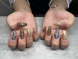 アニマル柄ネイル