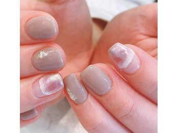 マニペディ(mani-pedi)/