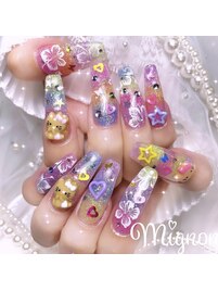 派手ネイル/キラキラネイル