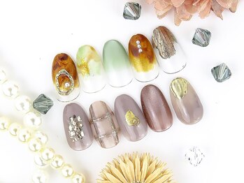 ピッピ 白金台店(peep PEEP)の写真/【プレミアムコース¥9980/贅沢マンスリープラチナコース¥11480】上質な秋ネイルで洗練された指先を叶える◎
