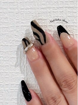 ネイルサロン レーヴ(Reve)の写真/韓国ワンホンネイル等のトレンドデザインや長さ出しはプロのネイリストにお任せ!!持続力にも高評あり◎