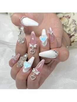 名前のないネイルサロンの写真/指先から気分が上がるネイルを♪華やか、可愛い系が得意！持ち込みデザインも相談OK◎