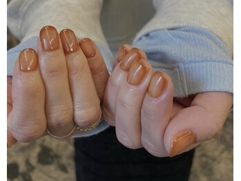 ハンドワークネイル(handworknail)/抜け感のある囲みグラデーション