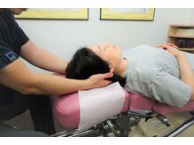 肩こり腰痛センター お茶の水/施術風景★首の施術