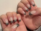 ブラウンチェックフレンチネイル