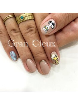 クアトログランシュ 青葉台(QUATRO×GranCieux)/スヌーピーネイル