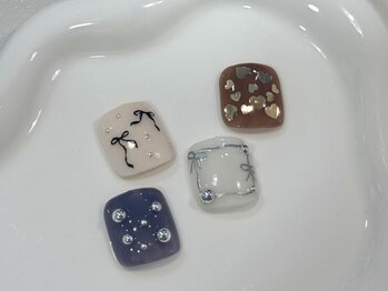 クプ アイラッシュプラス(qup)/【フットネイル】親指アート