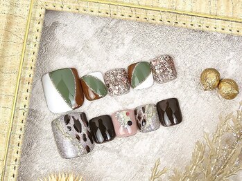 ピッピ 白金台店(peep PEEP)の写真/【フットジェル¥9340】チラッと覗く足先で女子力UP♪ワンランク上の接客と技術が自慢★ハンドと同時もOK！