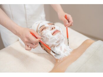 ナル ゆあん鍼灸接骨院(nalu)/韓国肌管理ララピール◇