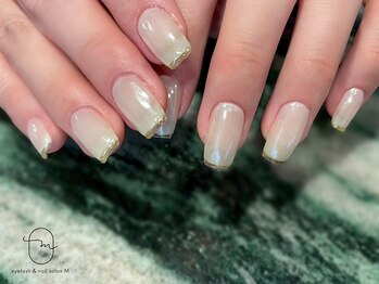 エム(M)/white × gold mirror