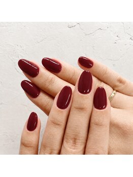 マニキュアハウス 博多駅地下街店(MANICURE HOUSE)の写真/60分以内で出来るシンプルケア！ワンカラーで仕上げる洗練されたネイルが日常に彩りを★