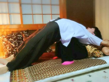 マニー(Manee)/ボディケア/タイ古式マッサージ