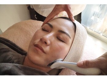 ブルーコーラル エム(BLUE CORAL M)/ハリ・ツヤ・小顔フェイシャル