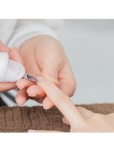 マニュキュア(Manicure)/憧れの縦長美爪になれる甘皮処理