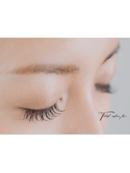 特別な日に合う華やかな目元にしたい