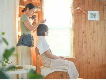 グリーンセラピー(Green therapy)/１階の部屋でヘッドマッサージ