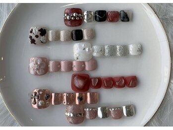 ロミー(Rommy)/フットネイルデザイン