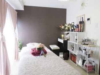 サロン ココラーダ(SALON COCOLADA)/個室でリラックス♪