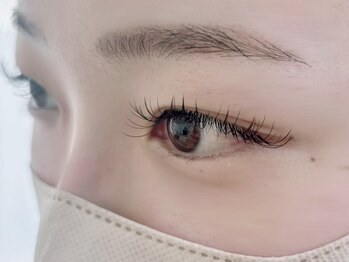 エルソル フォー ビューティー(el Sol for beauty)の写真/大人の魅力を引き出す洗練デザイン★抜け感と透明感をプラスして、繊細で上品な目元に。