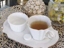 サロン ココラーダ(SALON COCOLADA)/季節のハーブティーをご用意