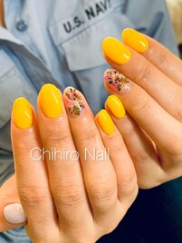 押し花埋め込みネイル