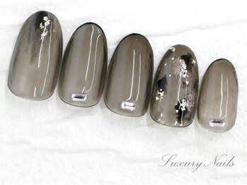 ラグジュアリーネイルズ アカバネ(Luxury Nails Akabane)/